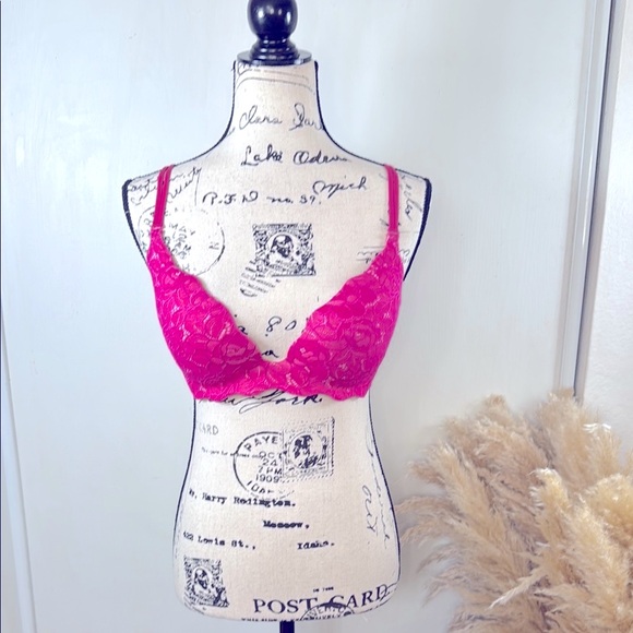 Victoria's Secret Very Sexy Secret Emrace Pink Lace Push-Up Bra size 36D - Picture 1 of 9